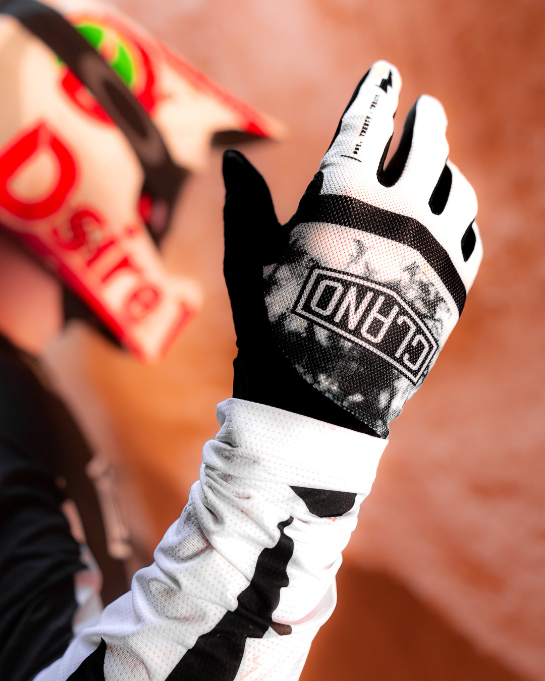 Ninja Gloves X Clano - Black/White